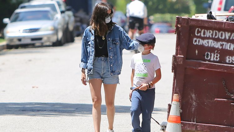 Ana de Armas paseando con un hijo de Ben Affleck