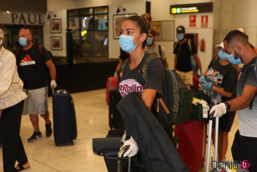 Lara Álvarez en el aeropuerto a su llegada de Honduras tras 'SV 2020'