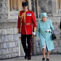 La Reina Isabel celebrando un atípico Trooping the Colour en el castillo de Windsor