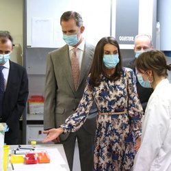 Los Reyes Felipe y Letizia en su visita al Museo de Ciencias Naturales