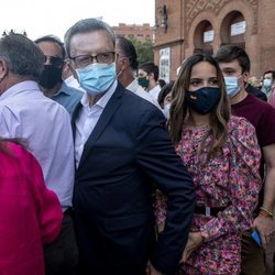 Gloria Camila con su padre José Ortega Cano en una concentración a favor de la tauromaquia