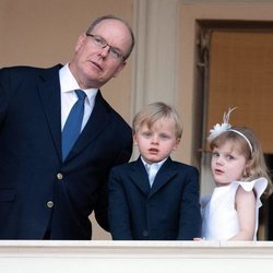 Alberto de Mónaco celebrando San Juan 2020 con sus hijos los Príncipes Jacques y Gabriella