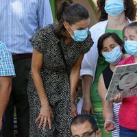 La Reina Letizia durante su visita a ASPADEC en Cuenca