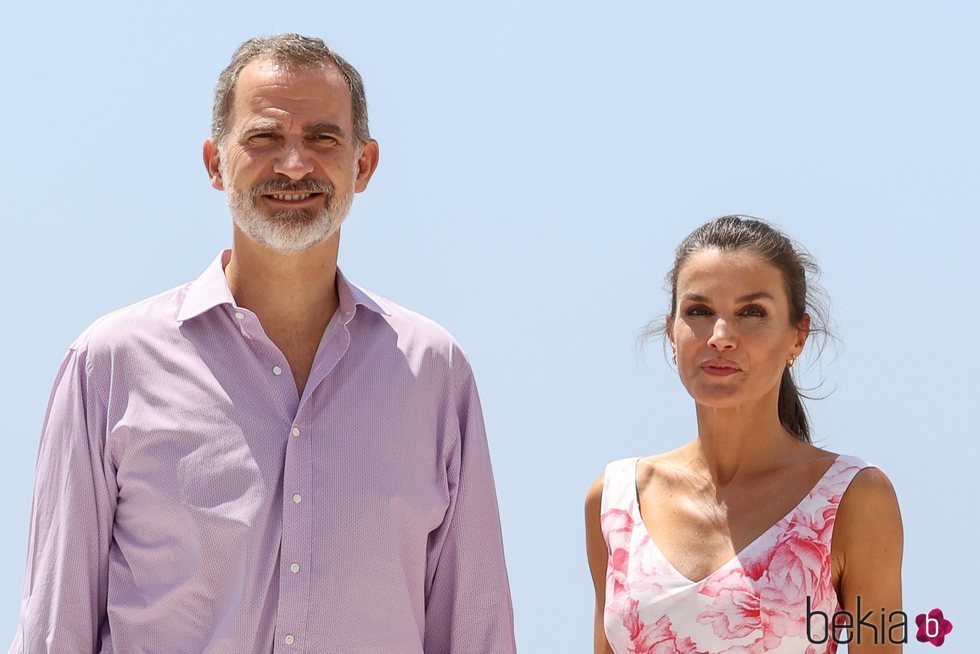 Los Reyes Felipe VI y Letizia durante su visita a Benidorm