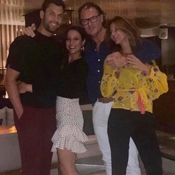 Jorge Pérez junto a su mujer, Alicia, Elena y su novio Pedro Solá en su primera quedada tras 'Supervivientes 2020'