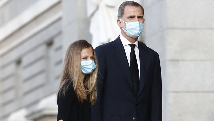 El Rey Felipe y la Princesa Leonor en el funeral por las víctimas del coronavirus