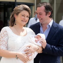 Carlos de Luxemburgo en su presentación con Guillermo y Stéphanie de Luxemburgo