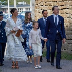 Victoria, Daniel y Estela de Suecia con Carlos Felipe y Sofía de Suecia en el 43 cumpleaños de la Princesa