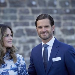 Sofía de Suecia mira con ternura a Carlos Felipe de Suecia