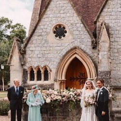 Beatriz de York y Edoardo Mapelli Mozzi en su boda con la Reina Isabel y el Duque de Edimburgo