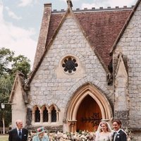 Beatriz de York y Edoardo Mapelli Mozzi en su boda con la Reina Isabel y el Duque de Edimburgo