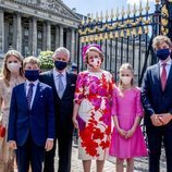 Los Reyes Felipe y Matilde de Bélgica con sus hijos en el desfile del Día Nacional de Bélgica 2020