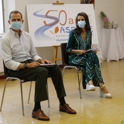 Los Reyes Felipe y Letizia visitan la residencia Ramón y Cajal de Aspace de Navarra