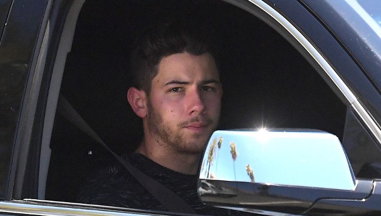 Nick Jonas acude a visitar a su sobrina Willa