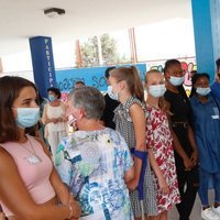 La Princesa Leonor y la Infanta Sofía con jóvenes del Centro Socieducativo Naüm