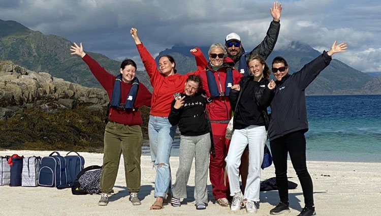 Haakon y Mette-Marit de Noruega con su hija Ingrid Alexandra y Marta Luisa de Noruega con sus hijas en Svellingene