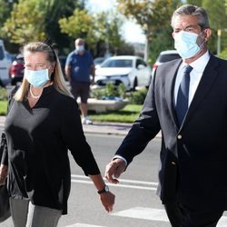 Cristina de Borbón-Dos Sicilias y su marido Pablo López-Quesada en el funeral de Jaime Carvajal