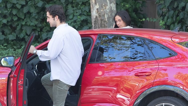 Victoria Federica se monta en el coche con Froilán en el día de su cumpleaños