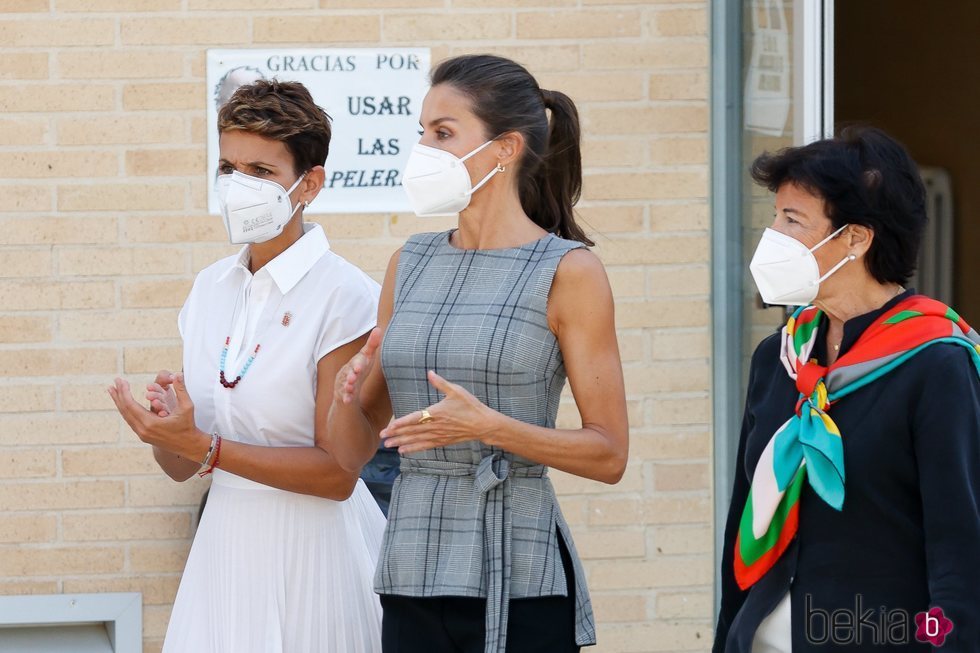 La Reina Letizia con María Chivite e Isabel Celaá en la apertura del Curso Escolar 2020/2021 en Navarra