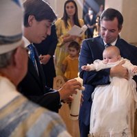 Luis de Luxemburgo ejerce como padrino de Carlos de Luxemburgo en presencia de Guillermo y Stéphanie de Luxemburgo