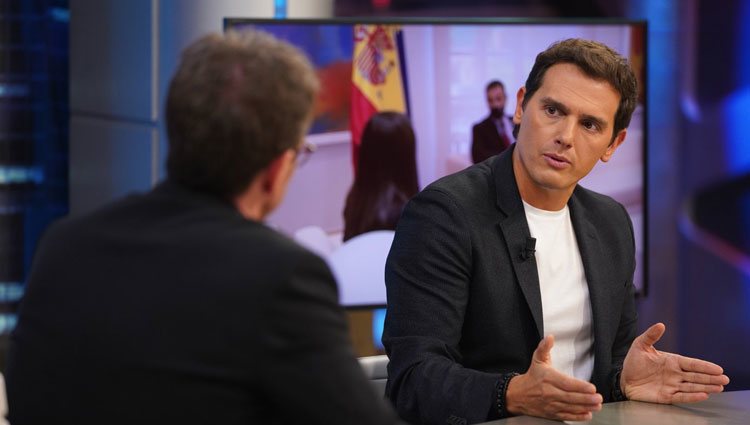 Albert Rivera hablando con Pablo Motos en 'El Hormiguero'