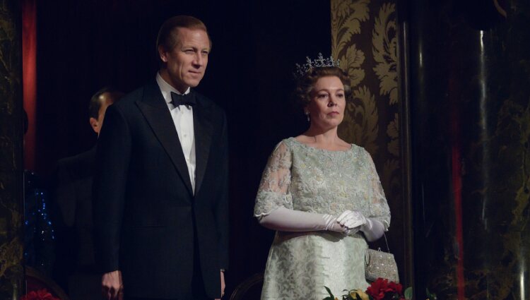 Olivia Colman y Tobias Menzies como la Reina Isabel y el Duque de Edimburgo en la cuarta temporada de 'The Crown'