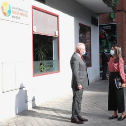 La Reina Letizia con el Presidente de la Confederación de Salud Mental España