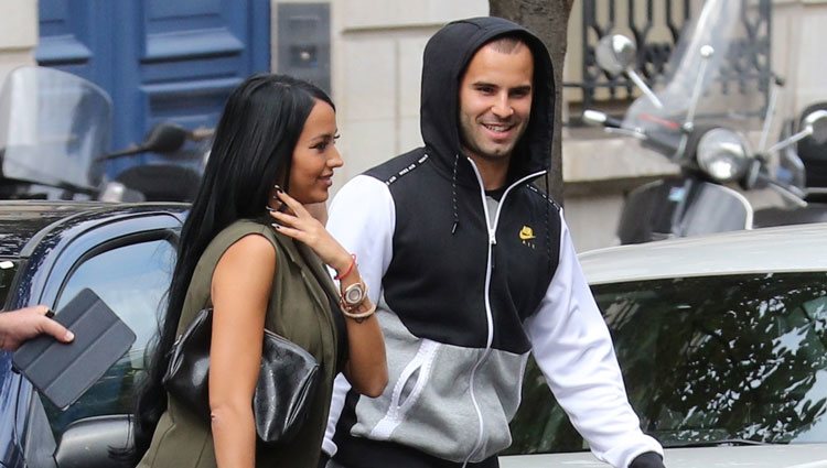 Aurah Ruiz y Jesé Rodríguez paseando en 2016 por París