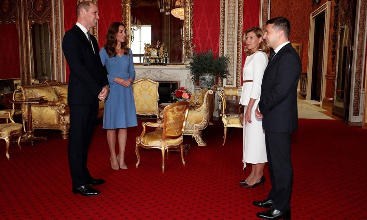 El Príncipe Guillermo y Kate Middleton reciben al Presidente de Ucrania y la Primera Dama en Buckingham Palace