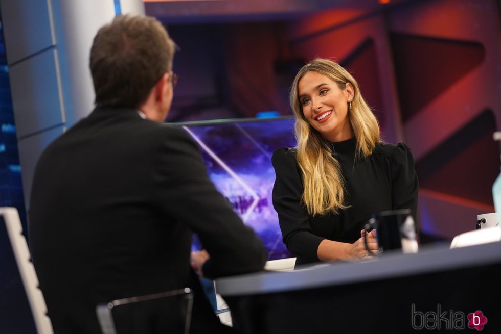 María Pombo hablando con Pablo Motos en 'El Hormiguero'