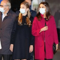 La Reina Letizia y la Infanta Sofía en su visita a 'LAFPABRICA. Fábrica en Premios'