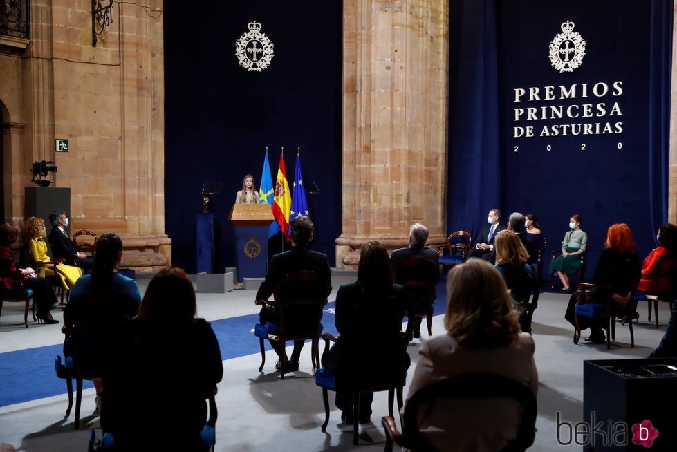 La Princesa Leonor dando un discurso en los Premios Princesa de Asturias 2020