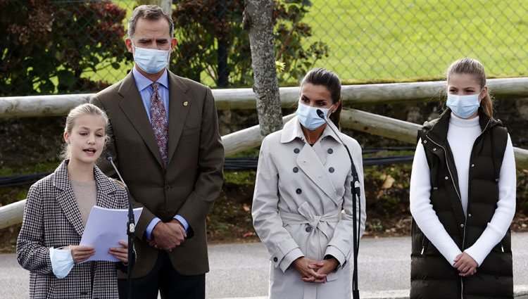 La Princesa Leonor da un discurso en presencia de los Reyes Felipe y Letizia y la Infanta Sofía en Somao, Pueblo Ejemplar de Asturias 2020