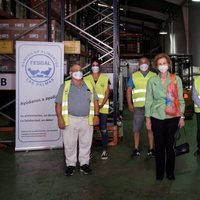 La Reina Sofía durante su visita al Banco de Alimentos de Las Palmas de Gran Canaria