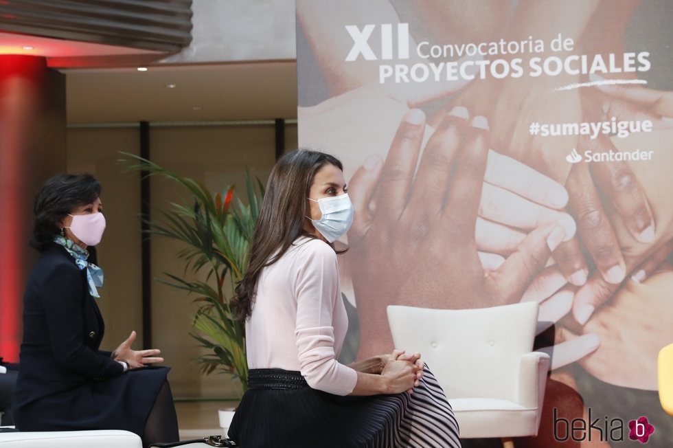 La Reina Letizia en la XII Convocatoria de Proyectos Sociales del Banco Santander