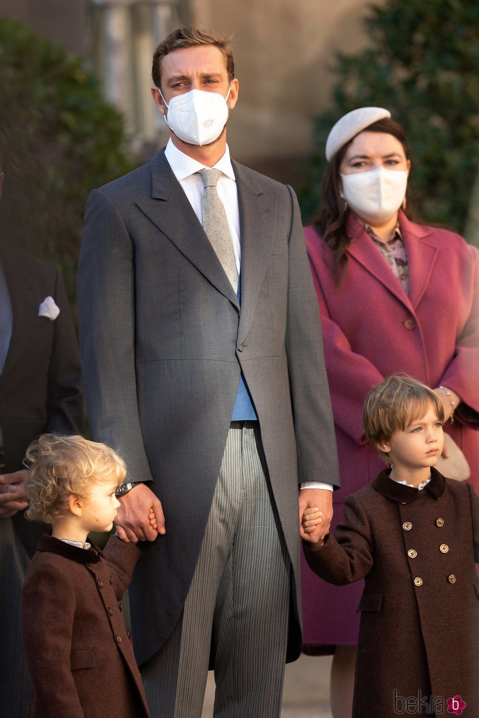 Pierre Casiraghi con sus hijos Stefano y Francesco Casiraghi en el Día Nacional de Mónaco 2020