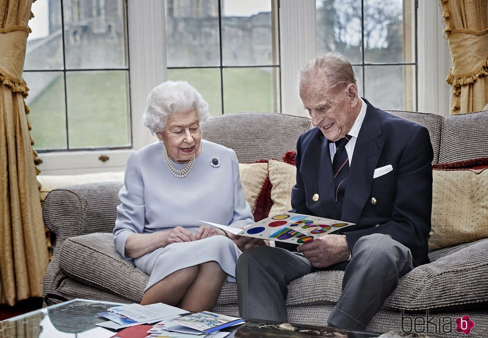 La Reina Isabel y el Duque de Edimburgo en su 73 aniversario de boda