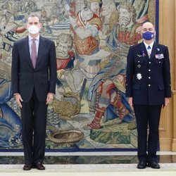 El Rey Felipe en su audiencia con el general André Lanata