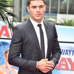 Zac Efron en el estreno de 'Los vigilantes de la playa' en Berlín