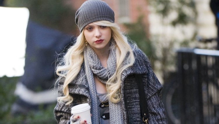 Taylor Momsen en el rodaje de 'Gossip girl' hace años