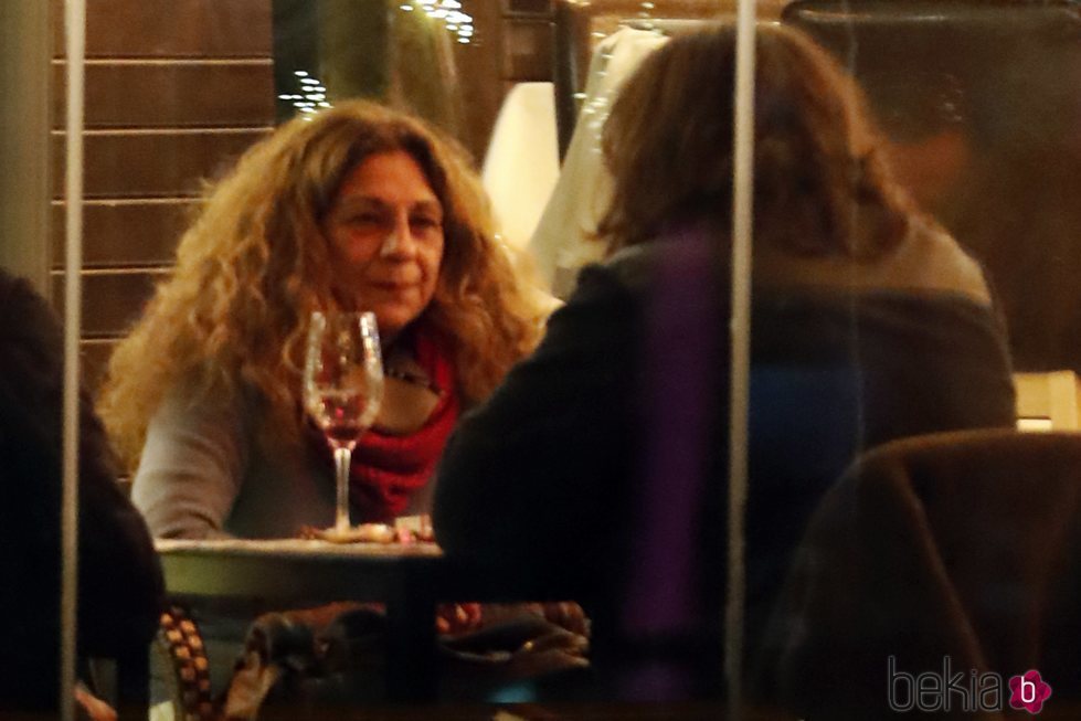 Lolita Flores cenando con su hijo