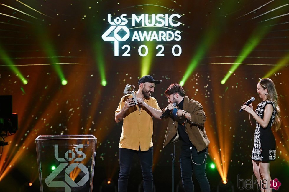 Nil Moliner recoge su premio en Los 40 Music Awards 2020