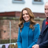 El Príncipe Guillermo y Kate Middleton en una escuela de Berwick upon Tweed durante su Royal Train Tour