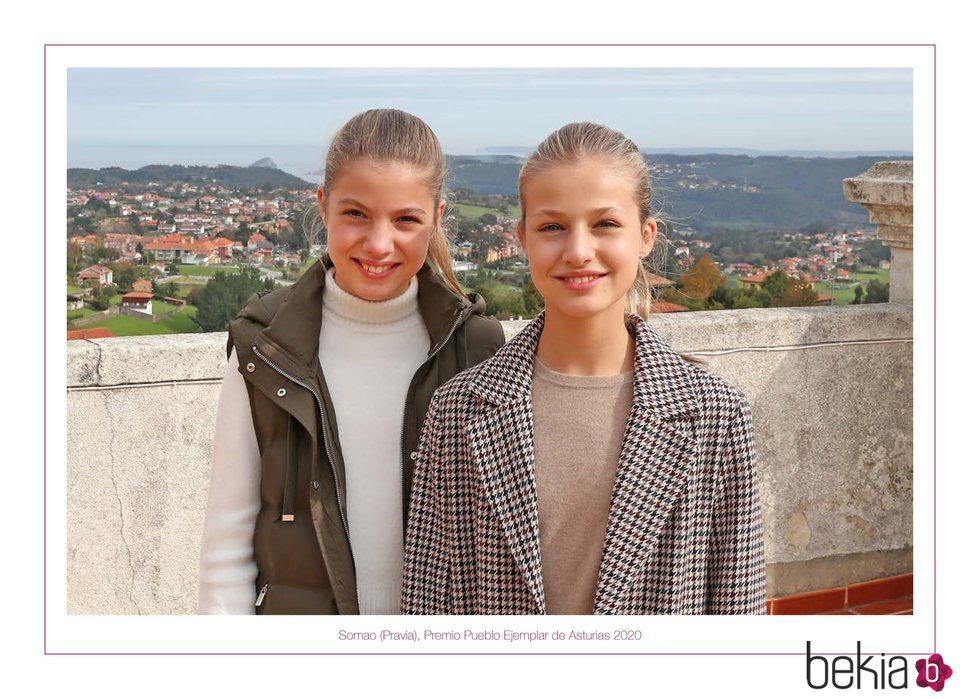 La Princesa Leonor y la Infanta Sofía felicitan la Navidad 2020 con una foto inédita en Somao