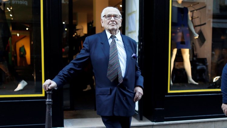 El prestigioso diseñador Pierre Cardin