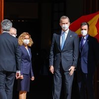 El Rey Felipe con el Presidente del Gobierno, la Presidenta del Congreso y la Presidenta del Senado en el 40 aniversario del 23F