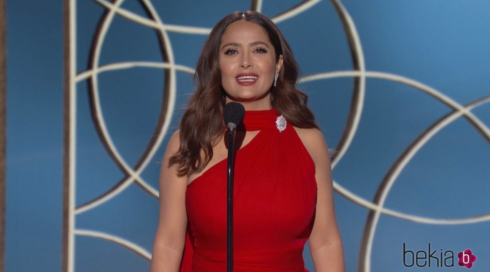 Salma Hayek en los Globos de Oro 2021