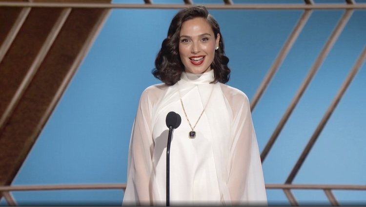 Gal Gadot en los Globos de Oro 2021