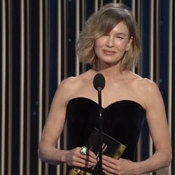 Renée Zellweger en los Globos de Oro 2021