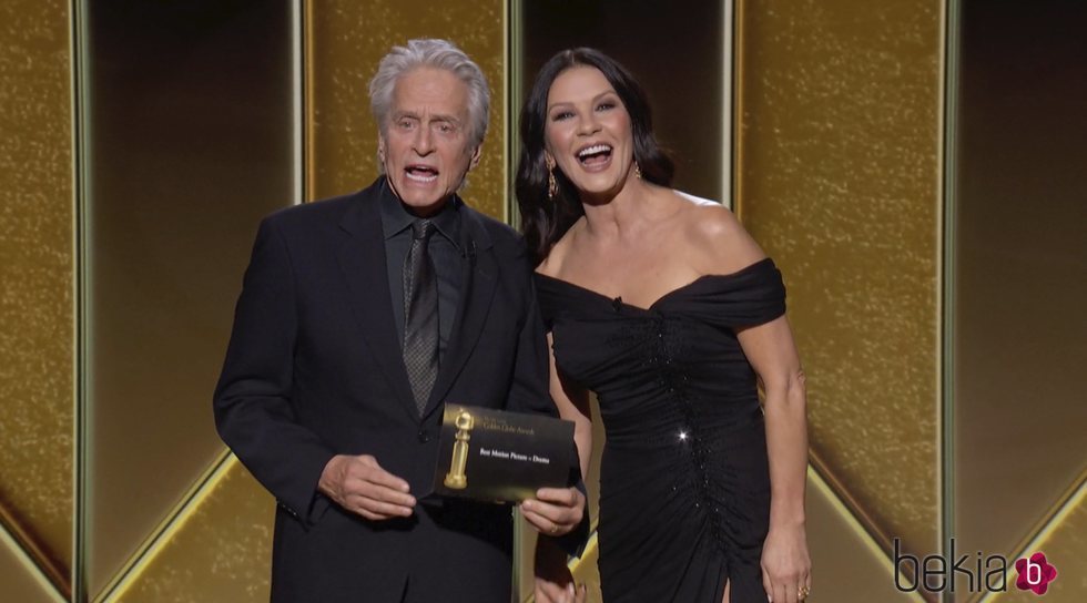 Michael Douglas y Catherine Zeta-Jones en los Globos de Oro 2021